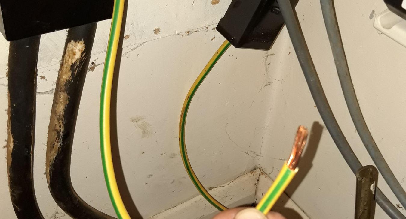 Critical Earth Cable Disconnection - High-Risk Incident Averted!