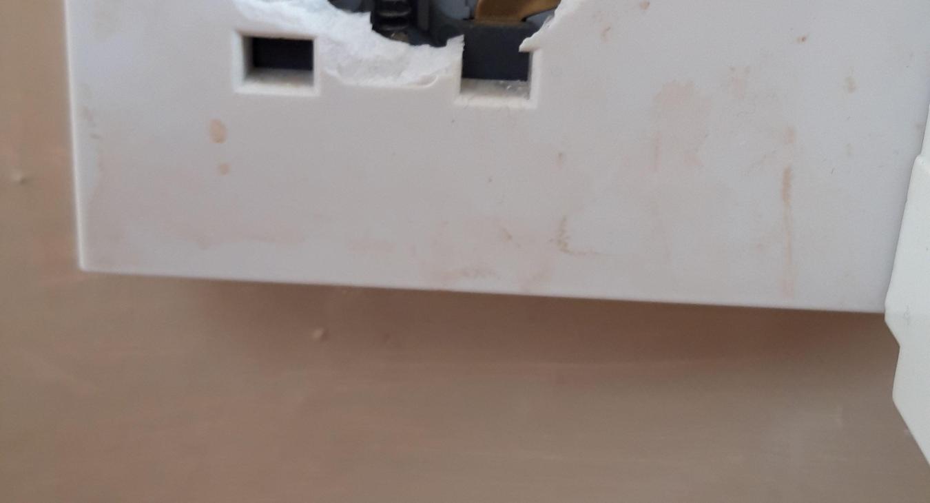 Quick Socket Replacement by Maidstone Electrician Ensures Landlord's Safety Inspection Pass!