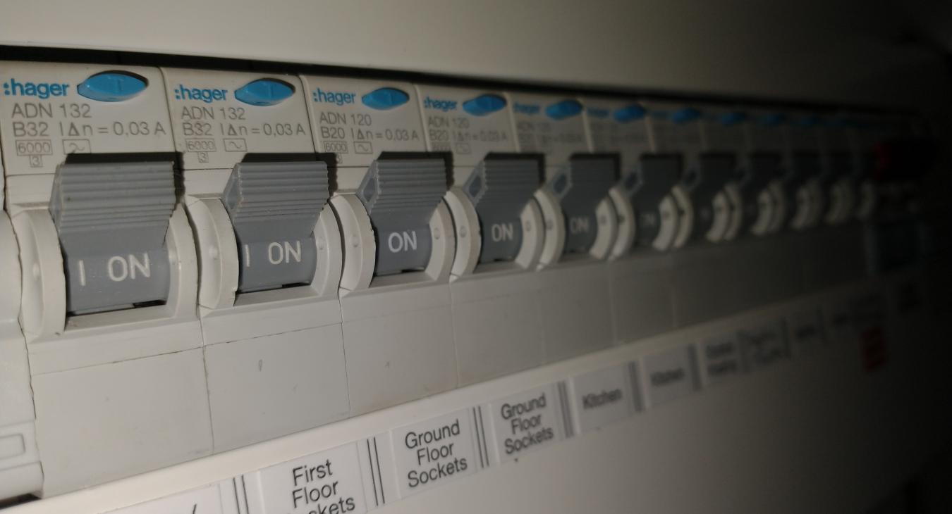 18th edition metal consumer unit installed in Maidstone, Kent