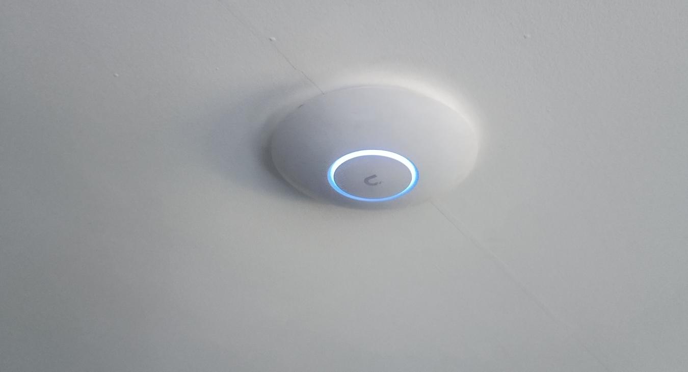 Unifi access point wifi booster