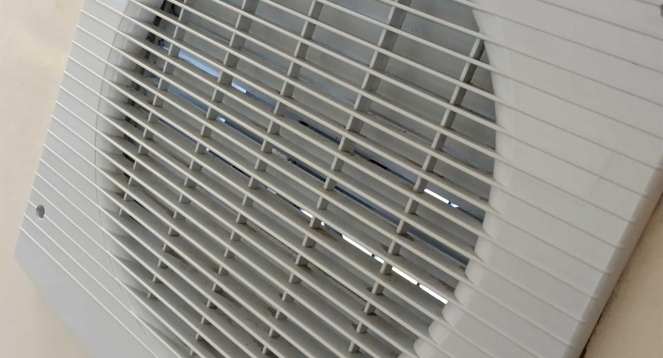 We fix noisy extractor fan in Medway & Maidstone